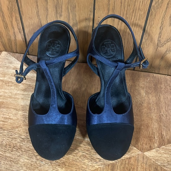 Tory Burch" Black Velvet & Navy Blue Satin T-Strap Heels - Picture 3 of 15